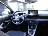 Foto 23 van Toyota Yaris 1.5 Hybrid Dynamic (Navi/Carplay,Camera,AdaptiveCruise,Keyless,Trekhaak,Stoelverwarming