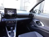 Foto 22 van Toyota Yaris 1.5 Hybrid Dynamic (Navi/Carplay,Camera,AdaptiveCruise,Keyless,Trekhaak,Stoelverwarming