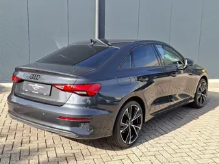 Foto 13 van Audi A3 Limousine 30 TFSI AUTOMAAT * Carplay * Climate Control * Parkeersensoren *