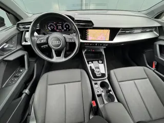 Foto 14 van Audi A3 Limousine 30 TFSI AUTOMAAT * Carplay * Climate Control * Parkeersensoren *