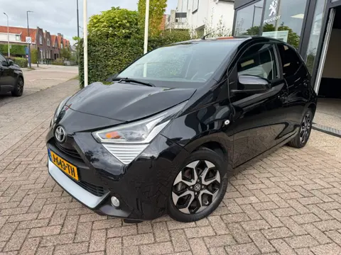Toyota Aygo 1.0 VVT-i x-joy|Navi|Camera|Dealer Onderhouden|15" LM Velgen