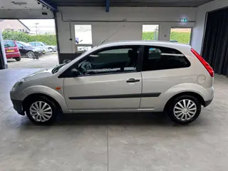 Foto 20 van Ford Fiesta 1.3-8V Champion|Airco