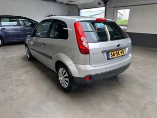 Foto 19 van Ford Fiesta 1.3-8V Champion|Airco