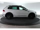 Foto 24 van Volkswagen Tiguan 2.0 TSI 4Motion Highline | SCHUIF-KANTEL DAK | TREKHAAK | 360 CAMERA |