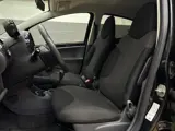 Foto 21 van Toyota Aygo 1.0-12V Dynamic Navigator / TOP STAAT / RIJKLAAR