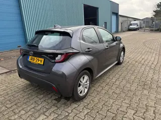 Foto 16 van Toyota Yaris 1.5 Hybrid 115 Active