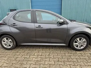 Foto 17 van Toyota Yaris 1.5 Hybrid 115 Active
