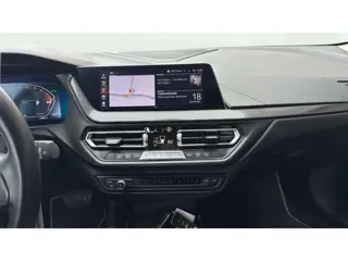 Foto 20 van BMW 1-serie 118i Business Edition SPORT LINE HALF LEDER ZEER MOOI NL AUTO