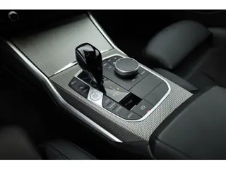 Foto 19 van BMW 3 Serie Touring 320i M Sport | Rijklaar! | Dig. Cockpit | Stoelverw. | Adapt. Cruise | PDC | Nav