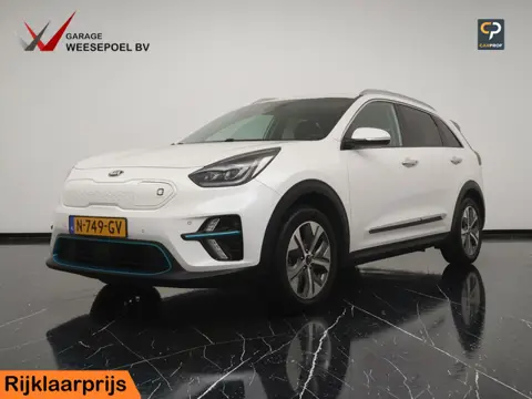 Kia e-Niro 64kWh DynamicPlusLine (SOH 100%) - Navigatie - Camera - Elektr. schuifdak - Stoel- en stu