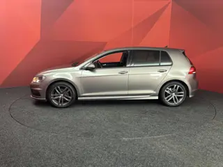 Foto 11 van Volkswagen Golf 1.2 TSI Business Edition R Connected | Stoelverwarming | Massage | Navi |