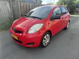 Foto 23 van Toyota Yaris 1.3 VVTi Comfort AIRCO/EL RAMEN/DEALER ONDERHOUD