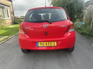 Foto 15 van Toyota Yaris 1.3 VVTi Comfort AIRCO/EL RAMEN/DEALER ONDERHOUD