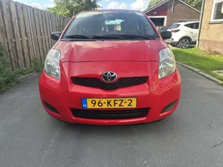 Foto 17 van Toyota Yaris 1.3 VVTi Comfort AIRCO/EL RAMEN/DEALER ONDERHOUD