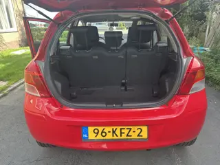 Foto 18 van Toyota Yaris 1.3 VVTi Comfort AIRCO/EL RAMEN/DEALER ONDERHOUD