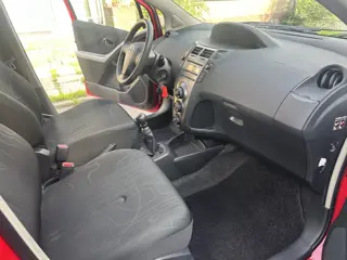 Foto 19 van Toyota Yaris 1.3 VVTi Comfort AIRCO/EL RAMEN/DEALER ONDERHOUD