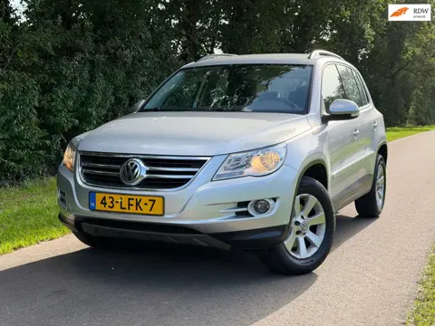 Volkswagen Tiguan 2.0 TDI Track&Field 4Motion | " 97.000 " KM + DSG + Cruise Nu € 8.950,- !!!