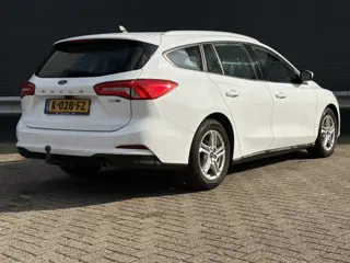 Foto 14 van Ford Focus Wagon 1.0 EcoBoost Hybrid Trend Edition Business | € 4.900,- NETTO! | Camera | Cruise | A