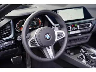 Foto 14 van BMW Z4 Roadster S-Drive 30 I / Harman Kardon / M-Sport / Head-Up