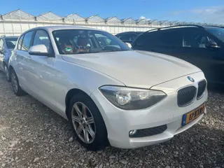 Foto 18 van BMW 1-serie 116i Business | 2012 | Benzine | Handgeschakeld | SCHADE AUTO |