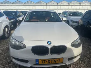 Foto 17 van BMW 1-serie 116i Business | 2012 | Benzine | Handgeschakeld | SCHADE AUTO |