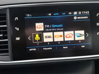 Foto 18 van Peugeot 308 1.2 PureTech GT-line | Nieuw Binnen! | BTW | Camera | Cruise