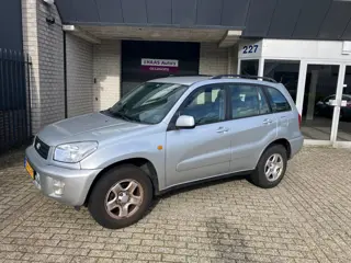 Toyota RAV4 1.8-16V VVT-i Luna / AIRCO / TREKHAAK / 5 DEURS / TOYOTA DEALER SERVICED / NL-AUTO+NAP
