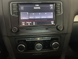 Foto 16 van Volkswagen Golf 1.2 TSI Comfortline BlueMotion 5 Deurs airco applecar play