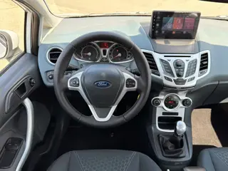 Foto 17 van Ford Fiesta 1.25 Sensation Edition, AIRCO(CLIMA), CRUISE CONTROL, PARKEERSENSOREN, BLUETOOTH-RADIO-C