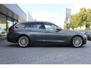 Foto 14 van BMW 3-serie Touring 328i High Executive, H/K, Leder, Pano, Adaptive Cruise Control, Verwarmde achter