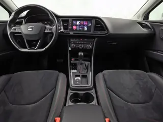 Foto 16 van SEAT Leon 1.4 TSI FR Intense Sport 150Pk Automaat (SCHUIFDAK, APPLE CARPLAY, KEYLESS, CAMERA, STOELV
