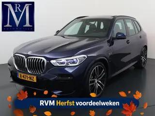 BMW X5 xDrive45e High Executive VAN: 59.900,- VOOR: 54.877,- UW HERFSTVOORDEEL: 5.023,-  BOMVOL! | P