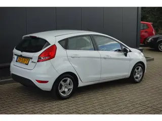 Foto 18 van Ford Fiesta 1.6 TDCi ECOnetic Titanium