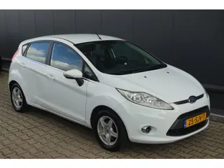 Foto 17 van Ford Fiesta 1.6 TDCi ECOnetic Titanium