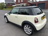 Foto 28 van Mini 3-Deurs 1.6 Cooper airco navigatie a.p.k. 2027
