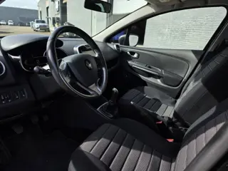Foto 16 van Renault Clio Estate 1.5 dCi Night&Day Navi/Bluetooth/Airco ✅