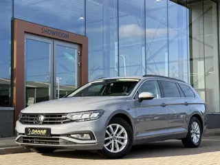 Volkswagen Passat Variant 1.5 TSI Business | Electrische Trekhaak | ACC | Massage | DAB | Achteruitr