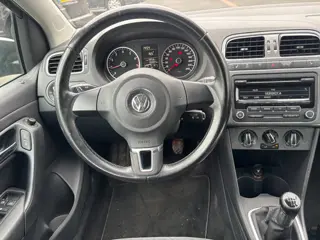 Foto 14 van Volkswagen Polo 1.4-16V Highline leder a.p.k 2027 airco
