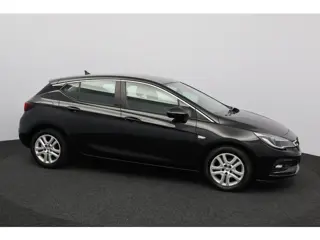Foto 17 van Opel Astra 1.4 Turbo Business+/ 5-Drs/ 150PK!/ DAB+/ Apple + Android/ Navi/ PDC V+A/ Airco/ Cruise/