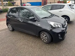 Foto 2 van Kia Picanto 1.0 CVVT ComfortPlusLine Navigator | auto climate | cruise | navigatie