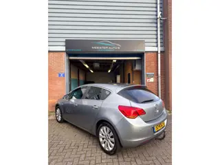 Foto 15 van Opel Astra 1.6 Cosmo PARKEERSENSOR/AIRCO