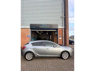Foto 18 van Opel Astra 1.6 Cosmo PARKEERSENSOR/AIRCO