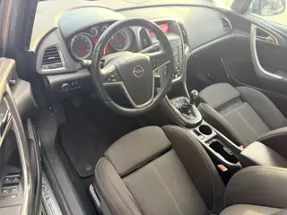 Foto 19 van Opel Astra 1.6 Cosmo PARKEERSENSOR/AIRCO
