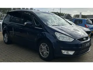 Foto 13 van Ford Galaxy 2.0-16V Ghia 145PK | 7 Persoons | NL AUTO | NAP | Trekhaak | Climate Control | Cruise Co