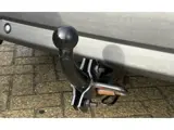 Foto 26 van Ford Galaxy 2.0-16V Ghia 145PK | 7 Persoons | NL AUTO | NAP | Trekhaak | Climate Control | Cruise Co