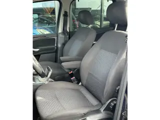 Foto 18 van Ford Galaxy 2.0-16V Ghia 145PK | 7 Persoons | NL AUTO | NAP | Trekhaak | Climate Control | Cruise Co