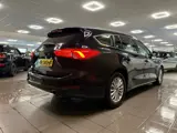 Foto 26 van Ford Focus Wagon 1.0 EcoBoost Titanium Business * Automaat / Carplay / Navigatie / LM Velgen / NL Au