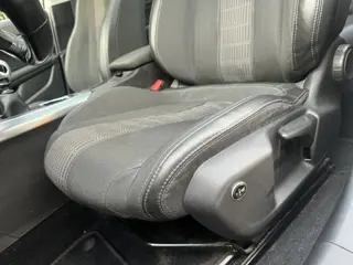 Foto 17 van Peugeot 308 1.6HDI PANO XENON LANE STOELV FULL (bj 2017)