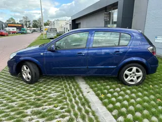 Foto 20 van Opel Astra MET AIRCO & EVT NIEUW APK!