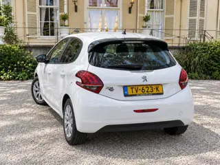 Foto 9 van Peugeot 208 1.2 PureTech Like 5DRS AIRCO ADVERTENTIE LEZEN !